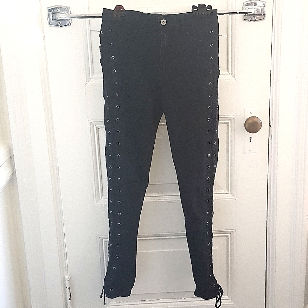H&M High Waisted Black Skinny Jeans